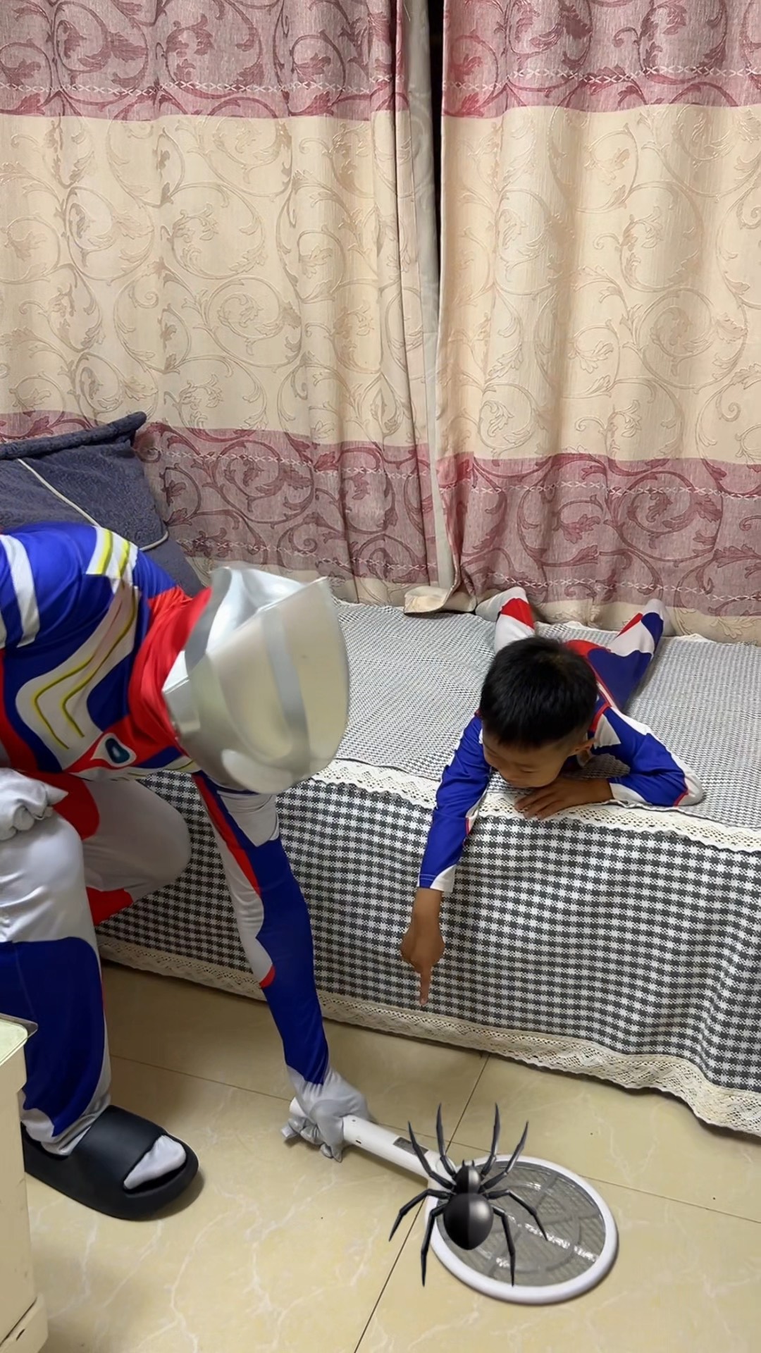 凳子和奥特曼的游戏(奥特曼游戏奥特曼打架)