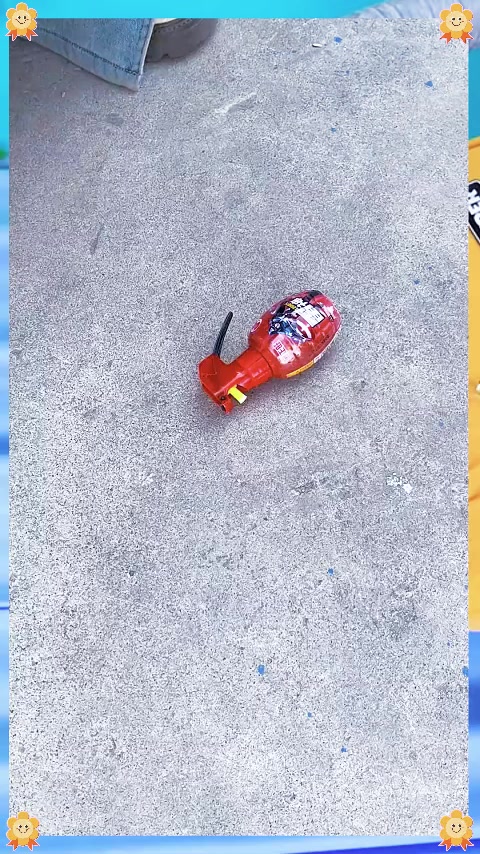 奥特曼的的的跑的了(奥特曼跑得慢一跑飞到三点半)