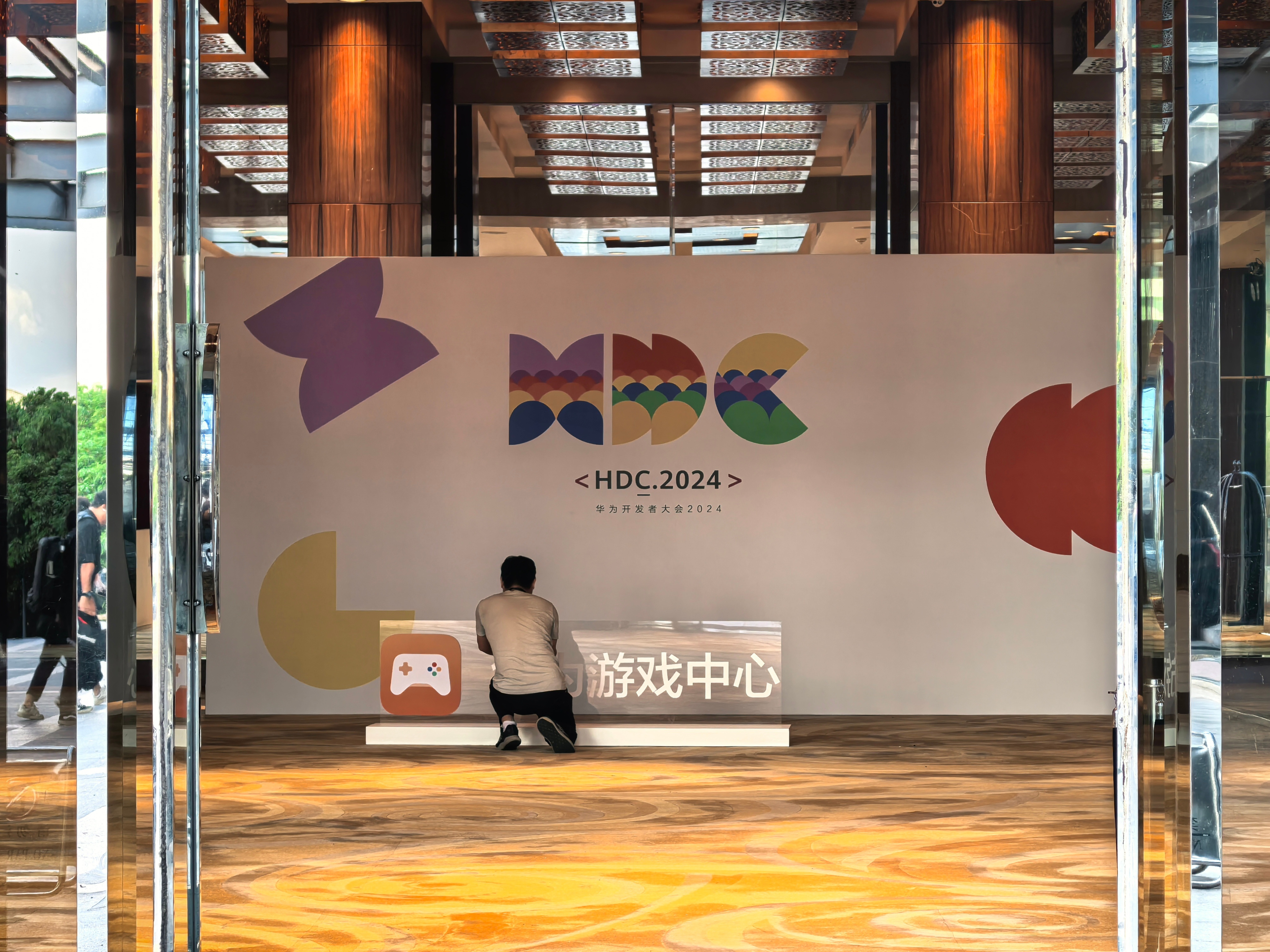 主题酒店游戏破解版(主题酒店游戏中文无敌版)