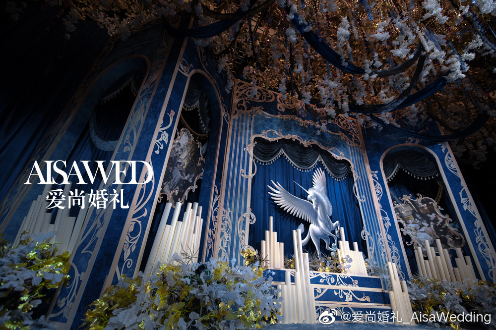 梦幻森林独角兽婚礼(梦幻独角兽的图片简笔画)